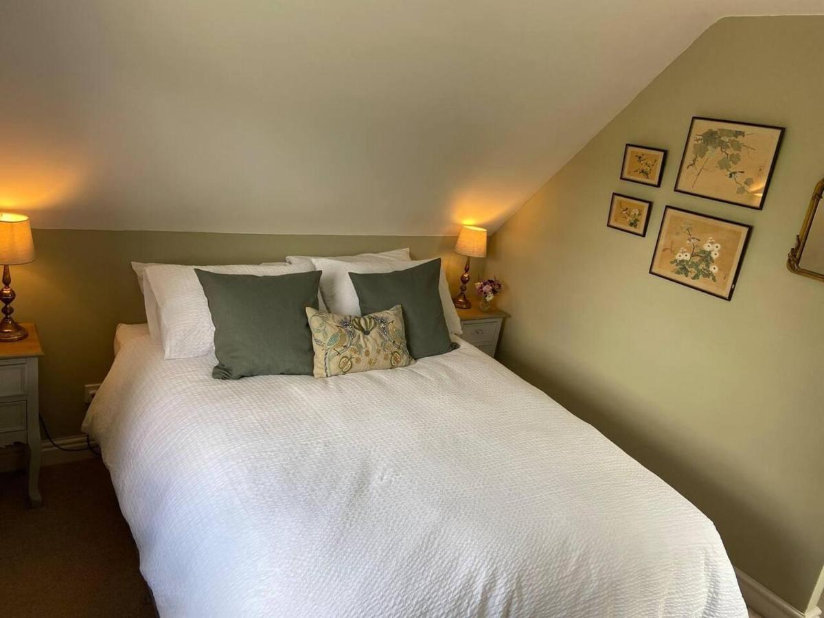 Pewsey Retreat 3 Sleeps -Petfriendly Bbq Parking Apartment Ngoại thất bức ảnh